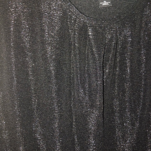 Petite blouse - Picture 3 of 3